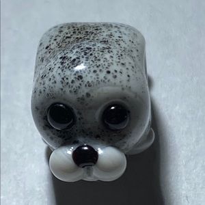 Baby seal - Artisan made - no silver core - NWOT